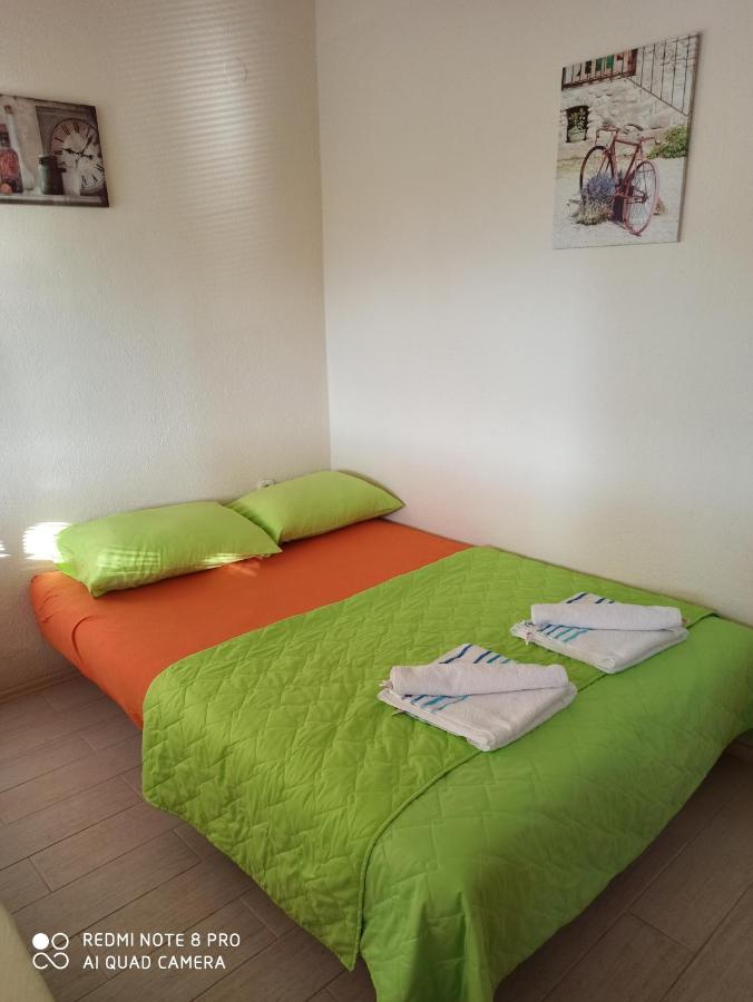 Karali Apartments Lagadin Esterno foto
