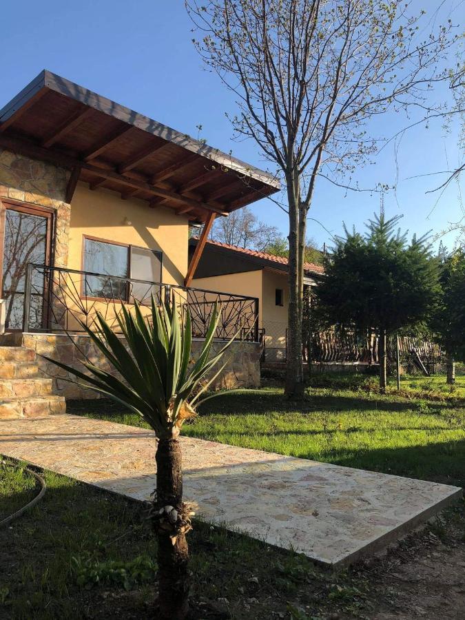 Karali Apartments Lagadin Esterno foto