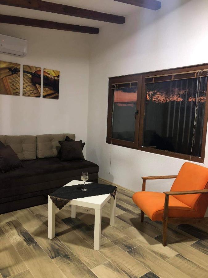 Karali Apartments Lagadin Esterno foto