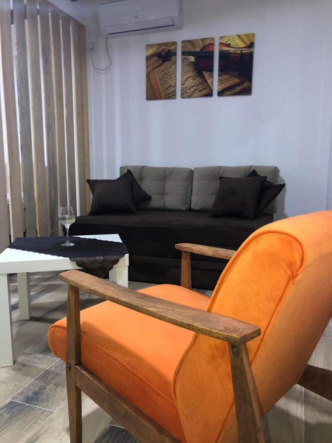 Karali Apartments Lagadin Esterno foto